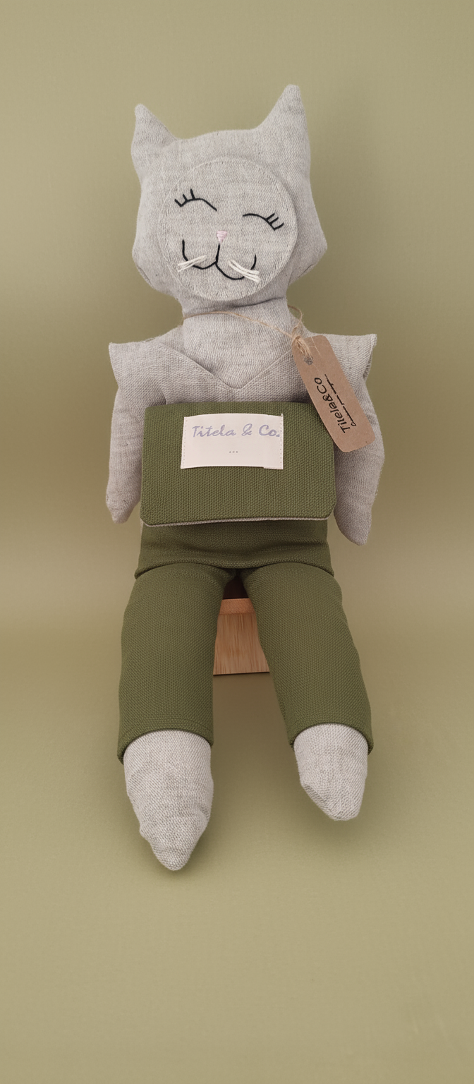 FIFI LA/ EL GATITA/O DE LAS EMOCIONES DEL COLOR QUE TE GUSTA CON PANTALÓN O  FALDA.