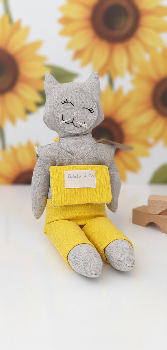 FIFI LA/ EL GATITA/O DE LAS EMOCIONES DEL COLOR QUE TE GUSTA CON PANTALÓN O  FALDA.