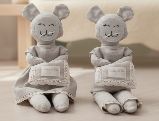 Ofi el ratoncito con conjunto Romántico con Encaje